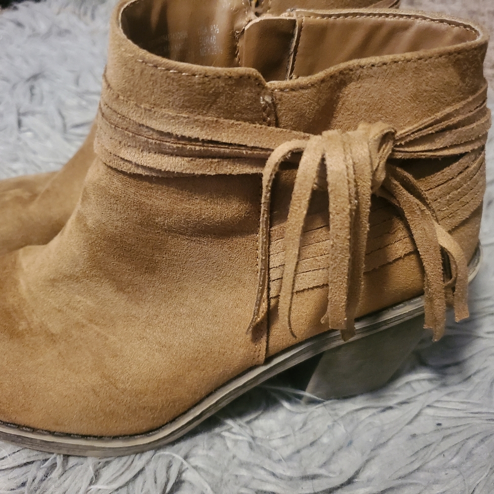 Tan Ankle Boots with Fringe